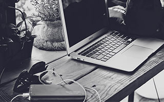 婚外情危机下，情降法事真能帮我挽回老公吗？